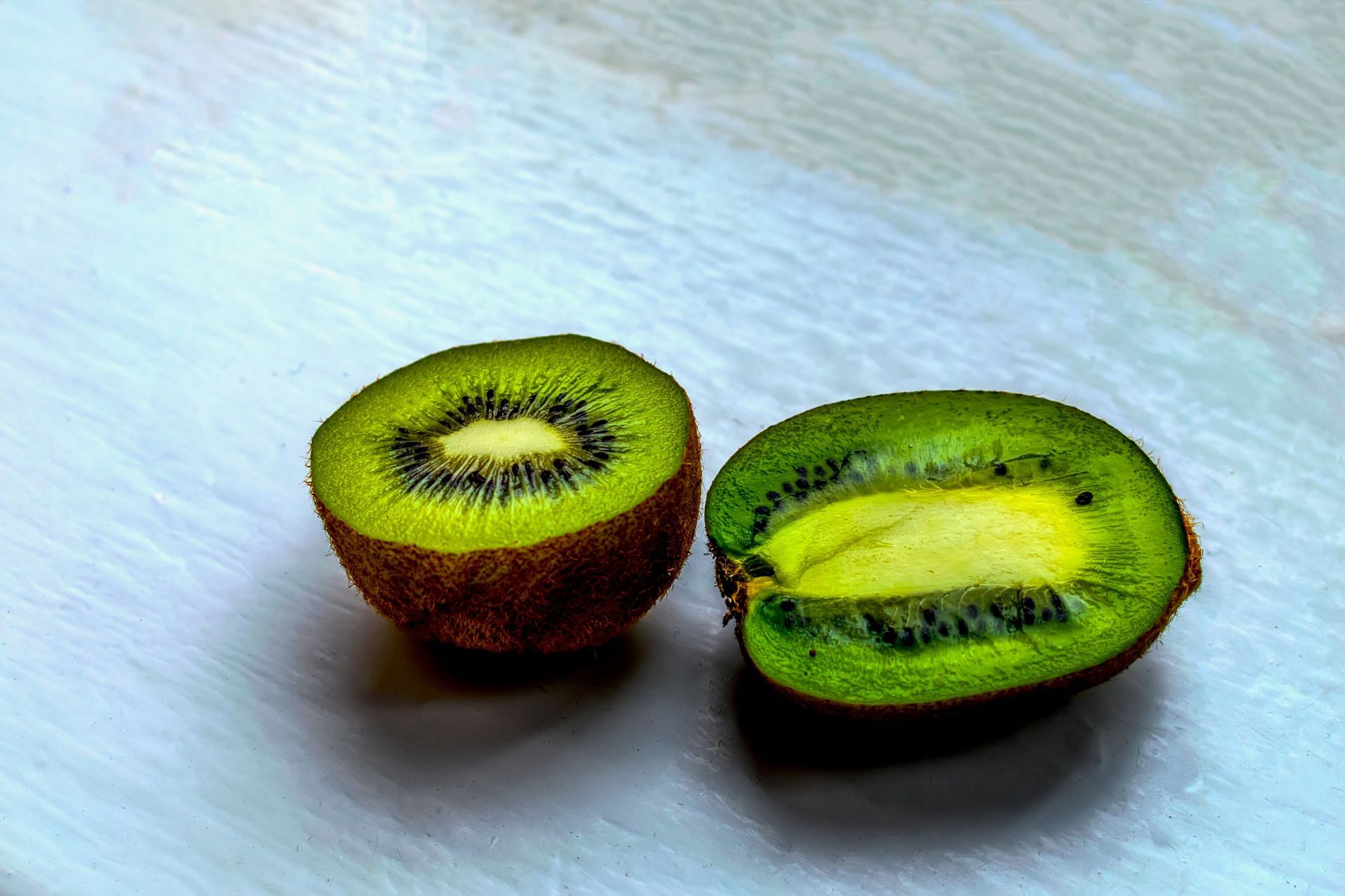 Seeds are high in fiber. (Image via Unsplash/ Kostiantyn Vierkieiev)